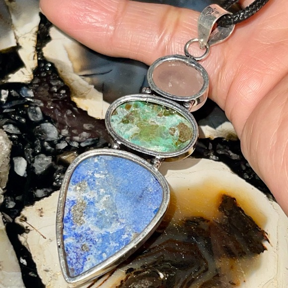Crystal Pairing of Rose Quartz, Lapis Lazuli & Chrysocolla Pendant 2 7/8” - Picture 15 of 17